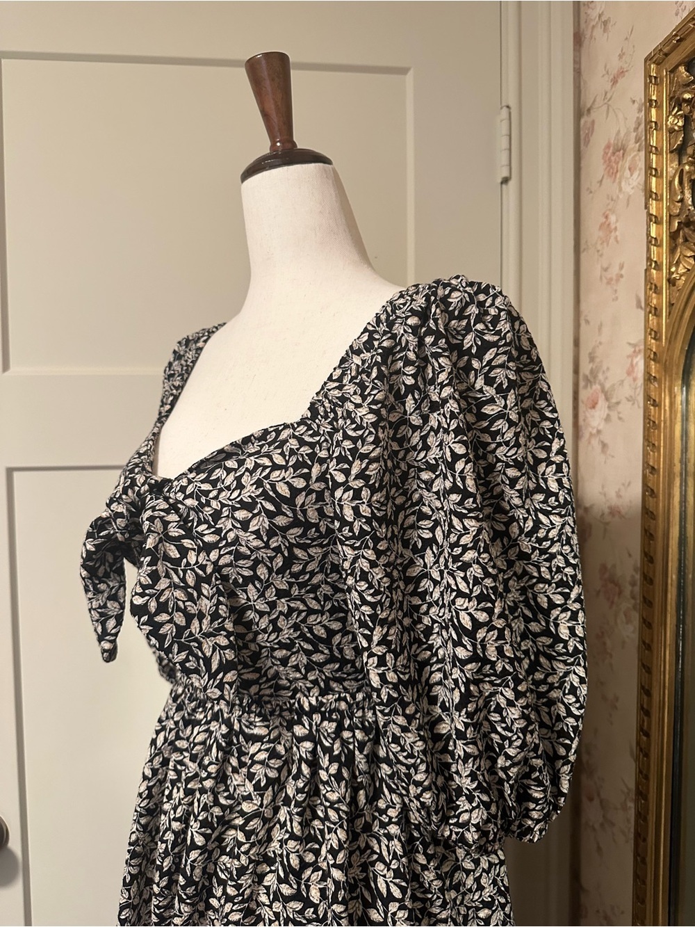 Midi Dress AQUA Black Floral Leaf Flowy XS Bloomingdale’s - Picture 8 of 14